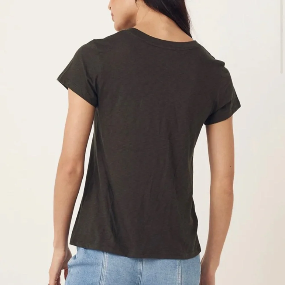 Spell Black Graphic Tee - Picture 4 of 6